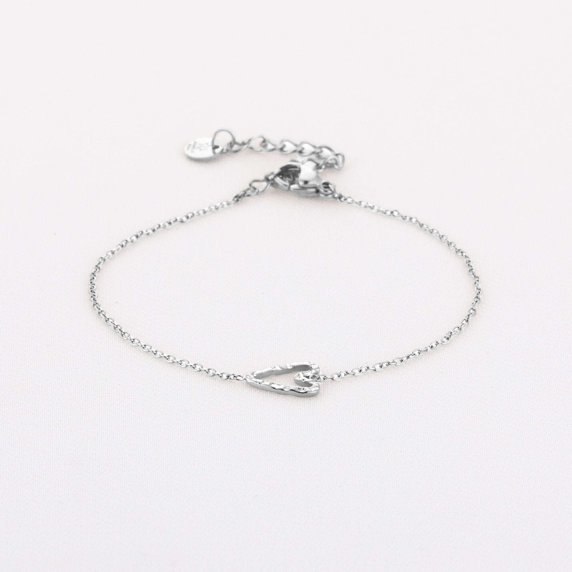 Armbandje met hartje