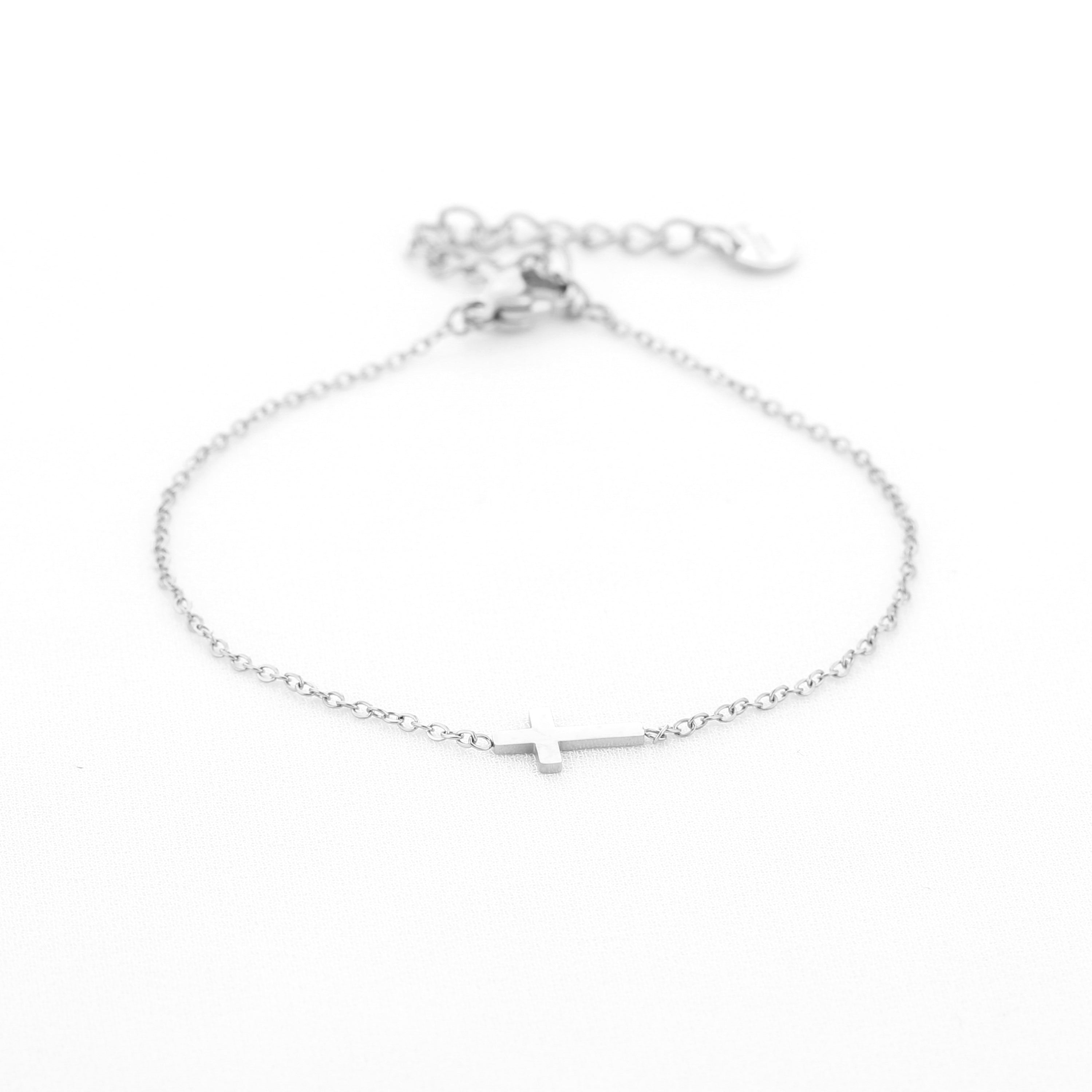 Armband met kruisje