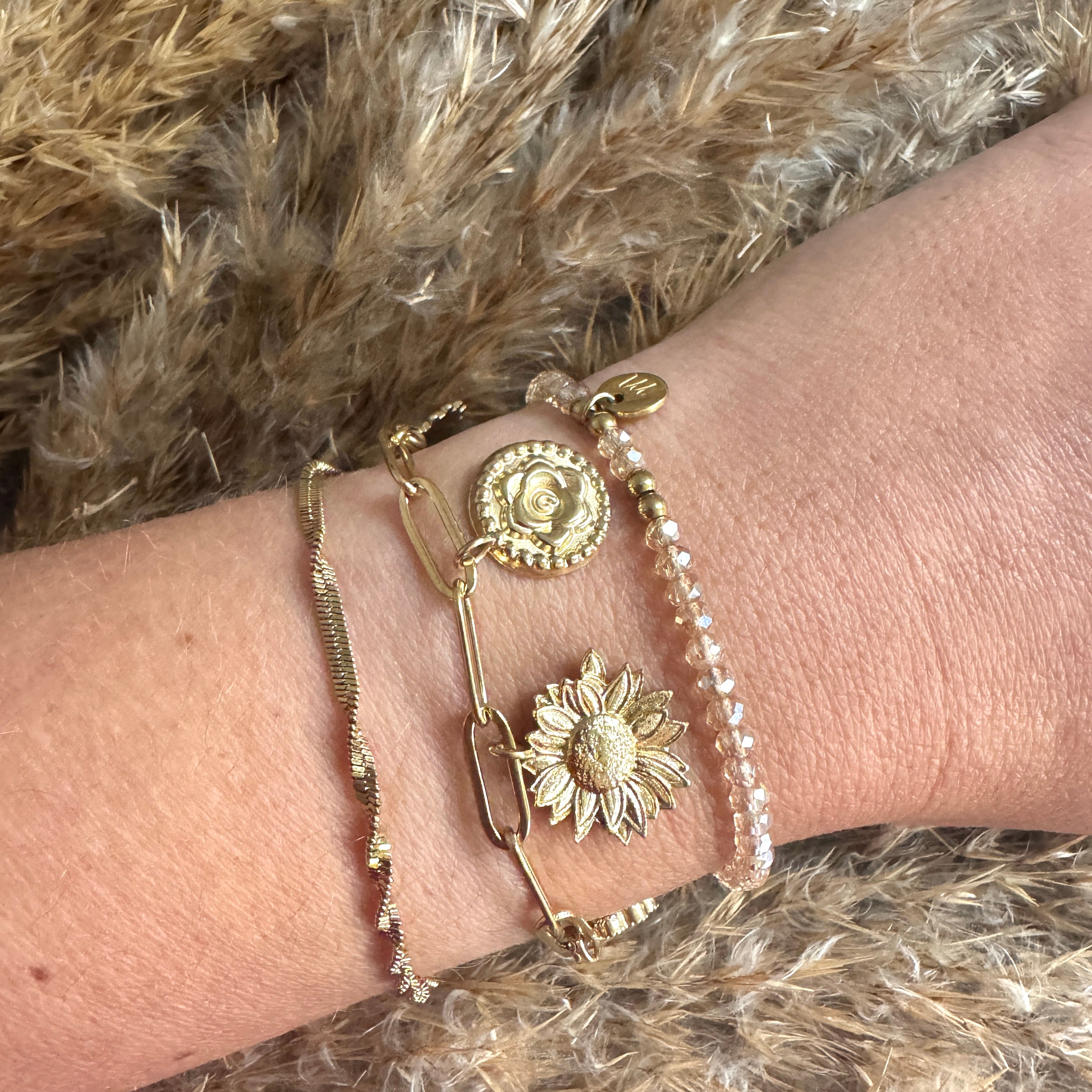 Bloemen bedelsarmband