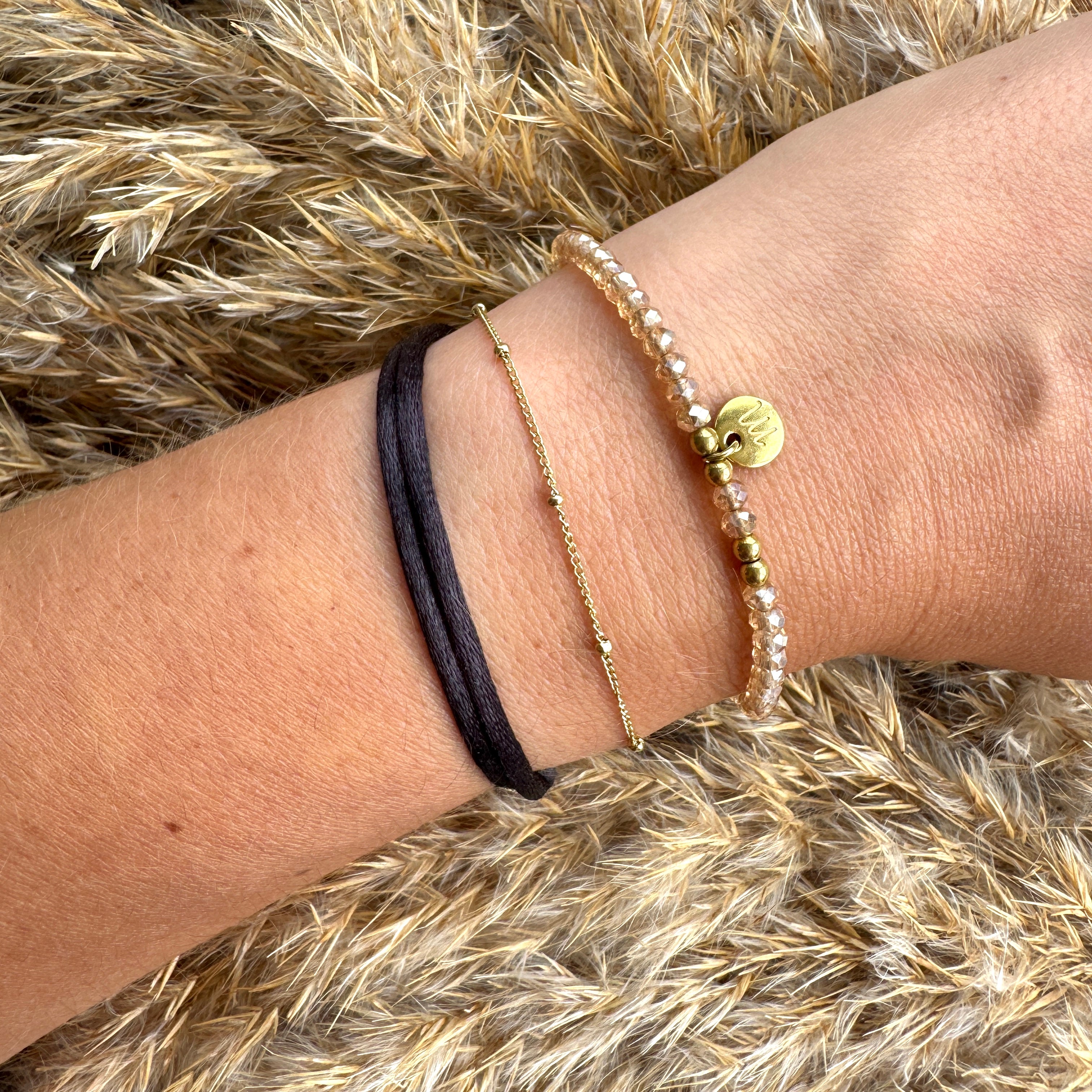 Fijne armband met balletjes