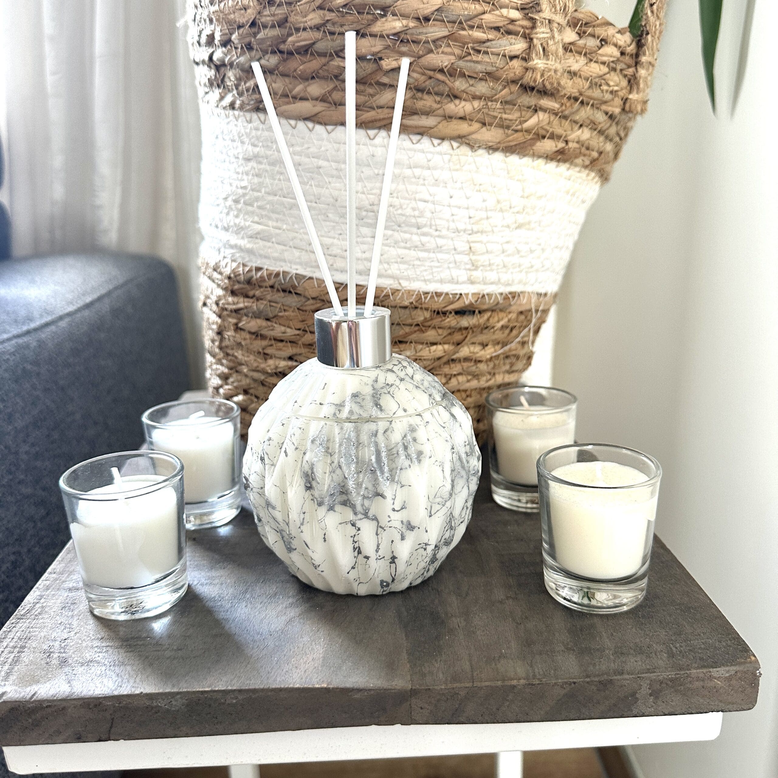 Marmer look wit geurstokjes houder