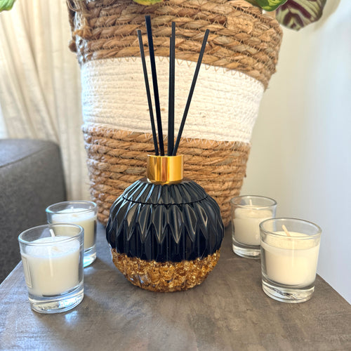 Zwart met vlokken geurstokjes houder