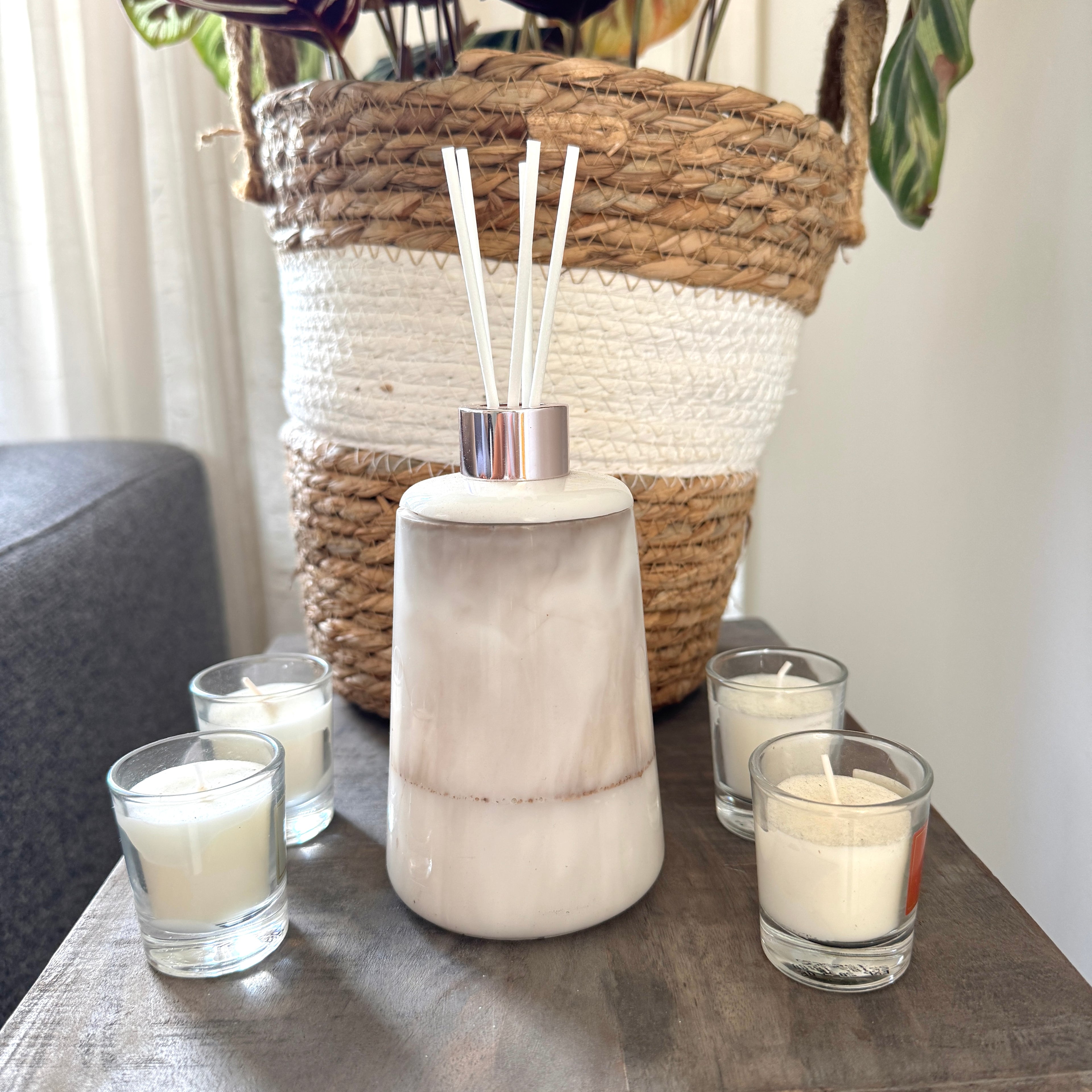 Geurstokjes houder rond wit en bruin