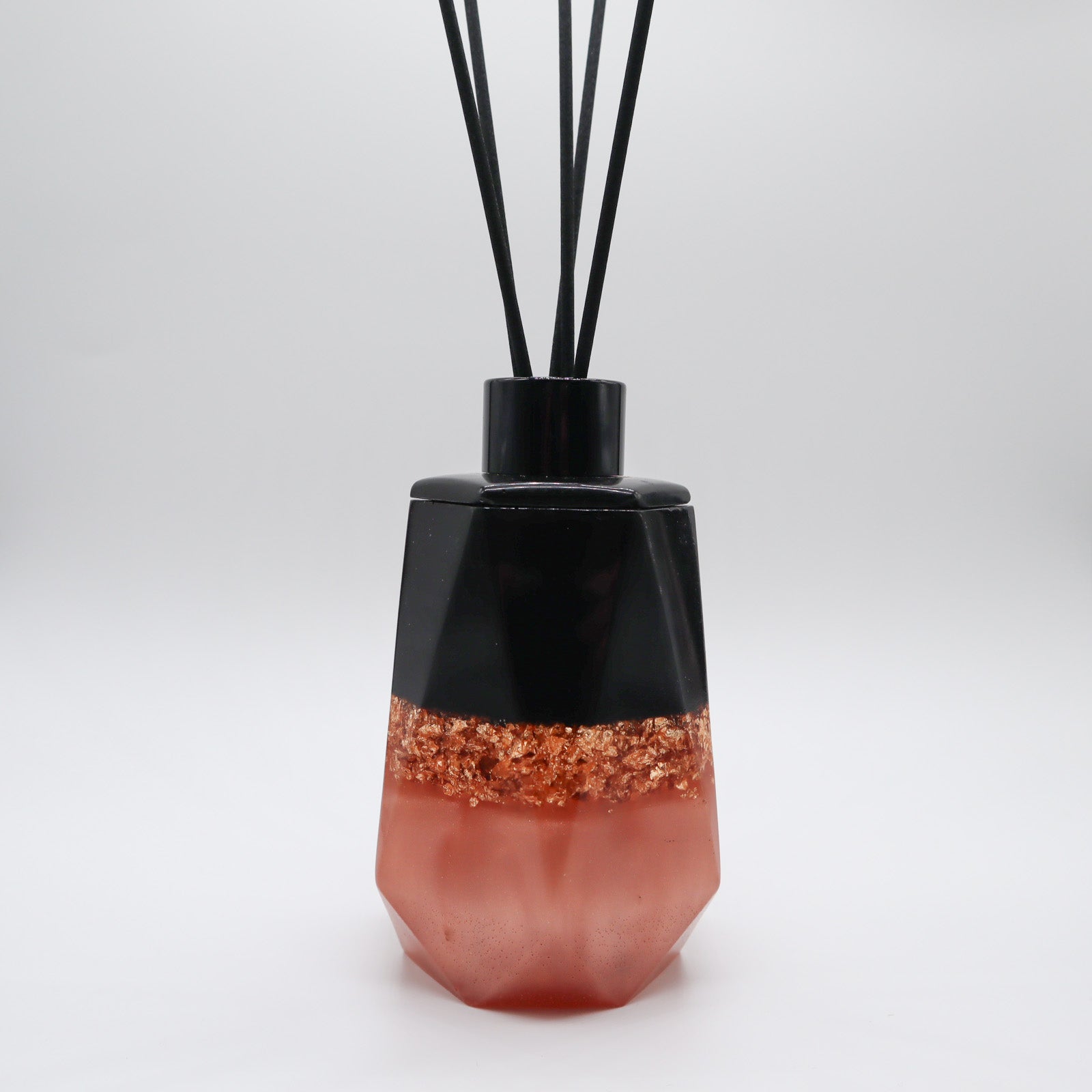 Geurstokjes houder zes-kant zwart goud en champagne