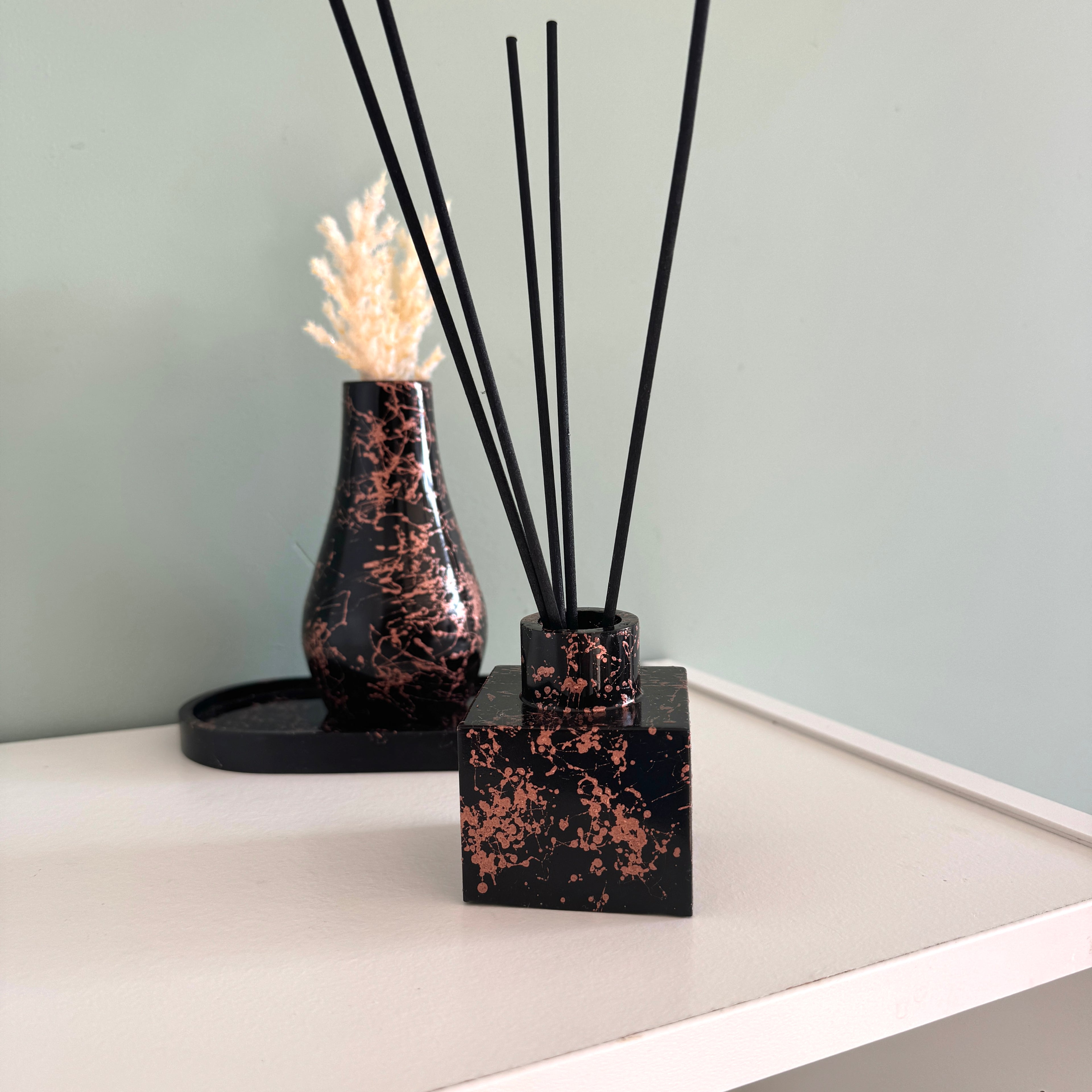 Geurstokjes houder klein vierkant zwart marmer goud