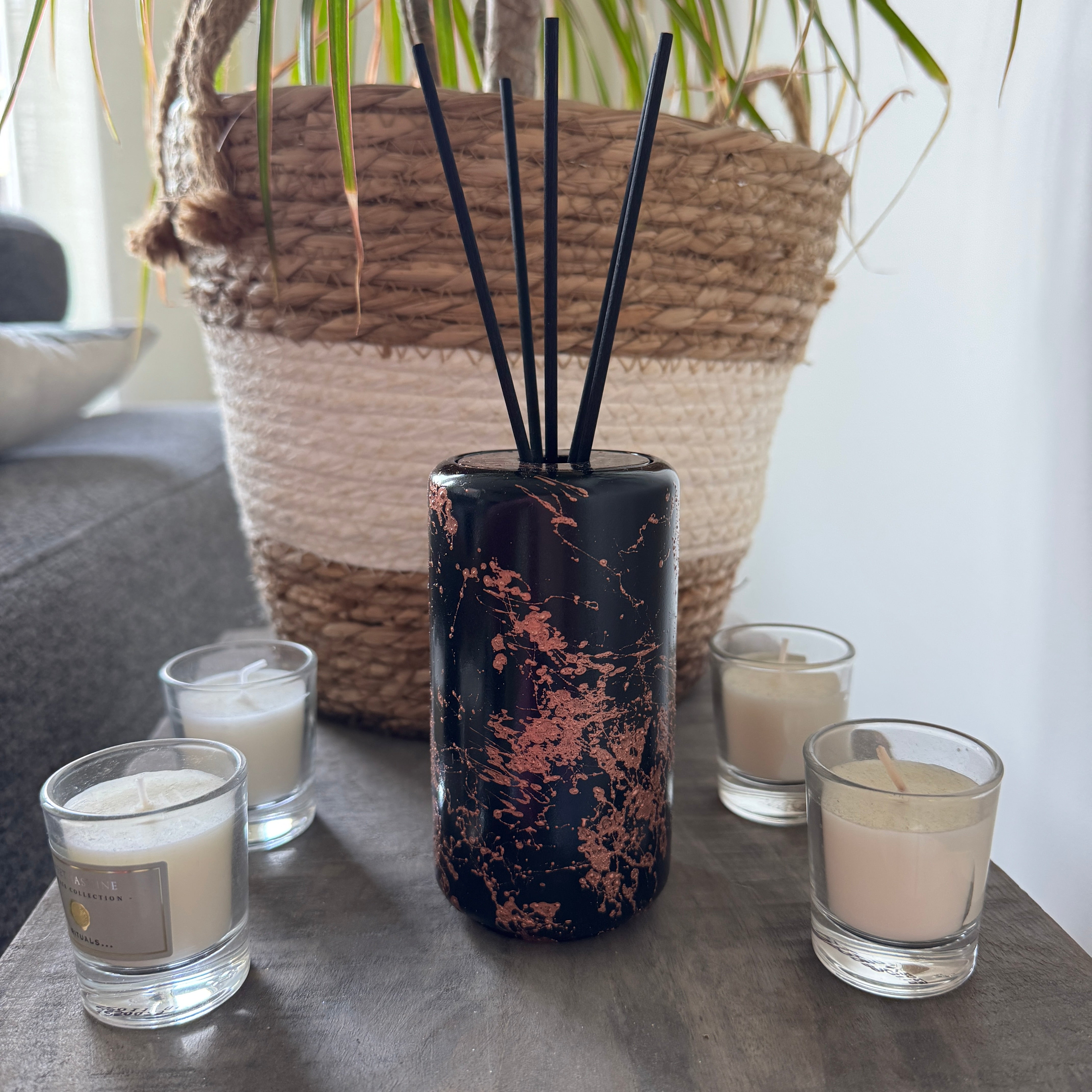Geurstokjes houder platte dop zwart marmer look goud