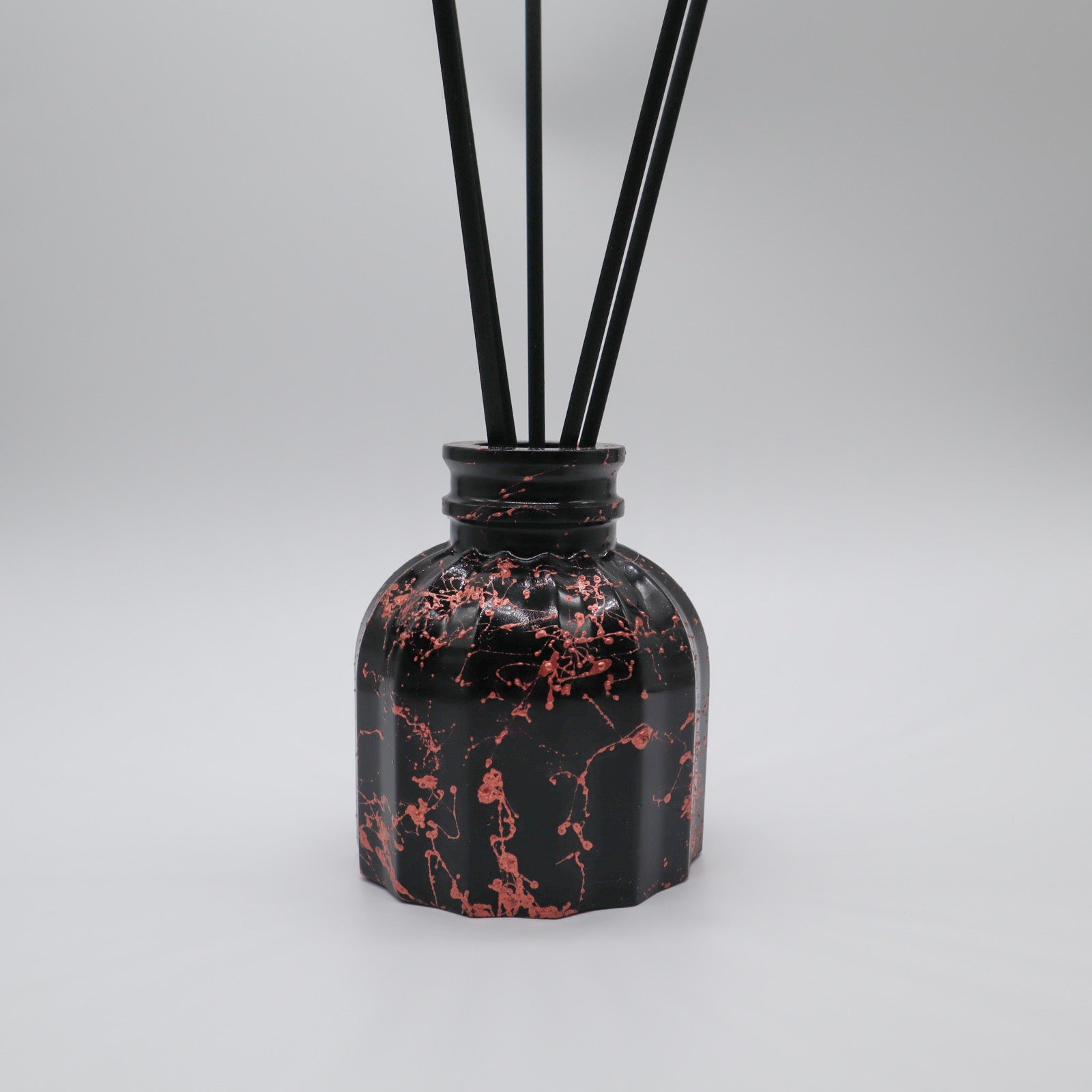 Geurstokjes houder klein rond zwart marmer