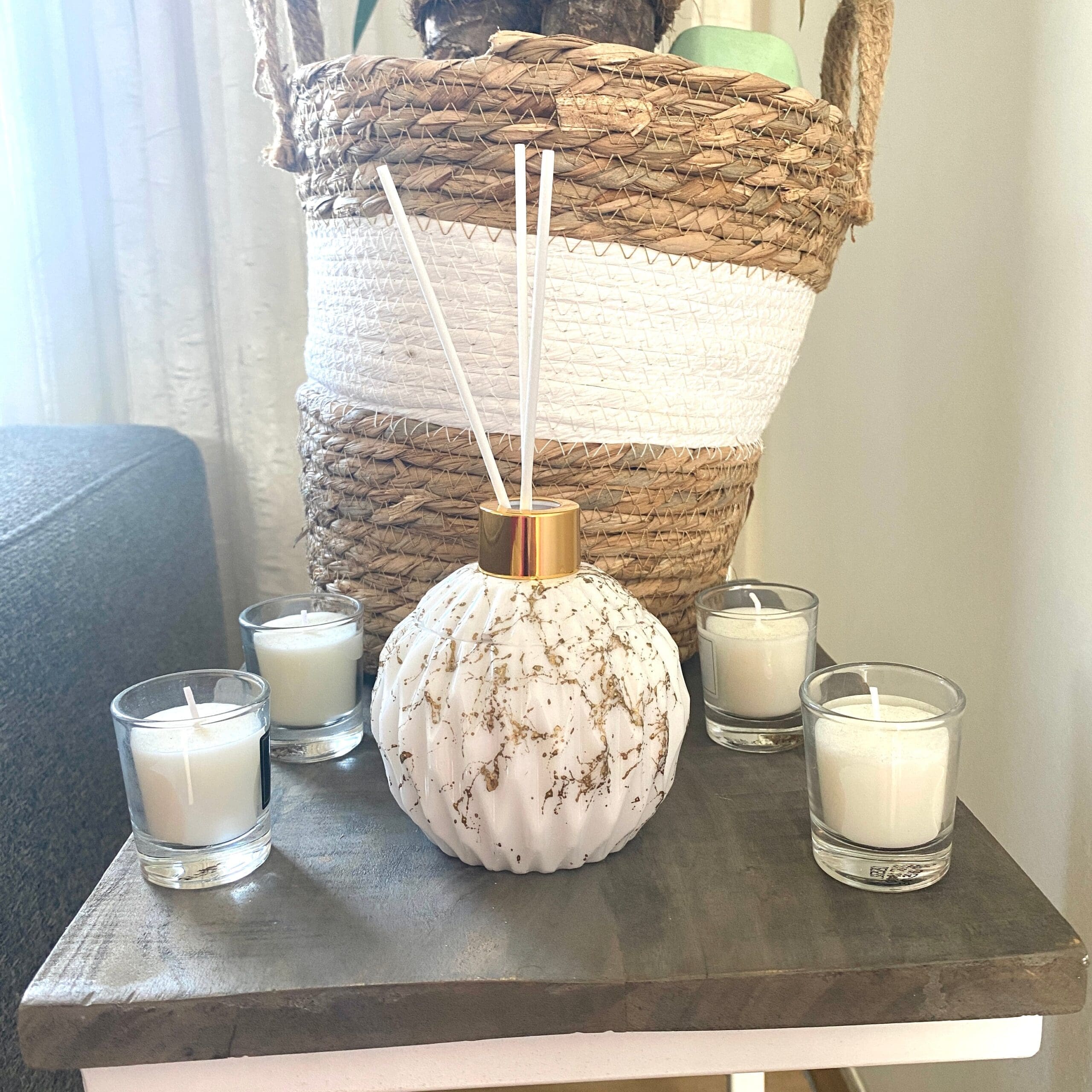 Marmer look wit geurstokjes houder