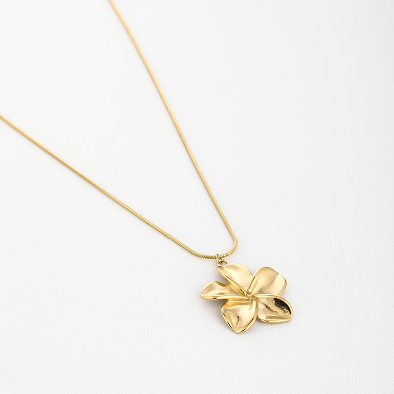 Lange ketting met bloem