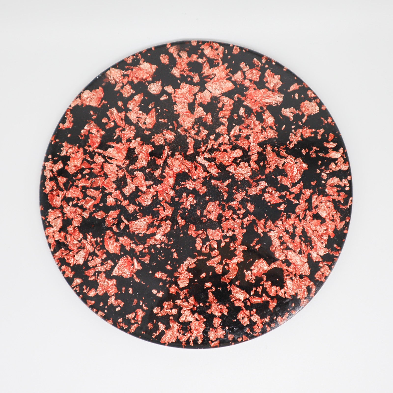 Rundes Plateau schwarz und Flocken