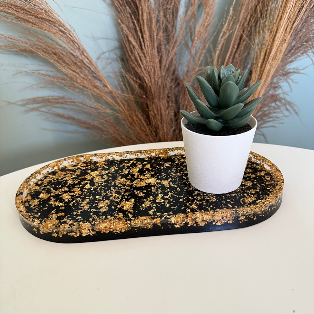 Großes Plateau, vollständig mit Goldflocken bedeckt