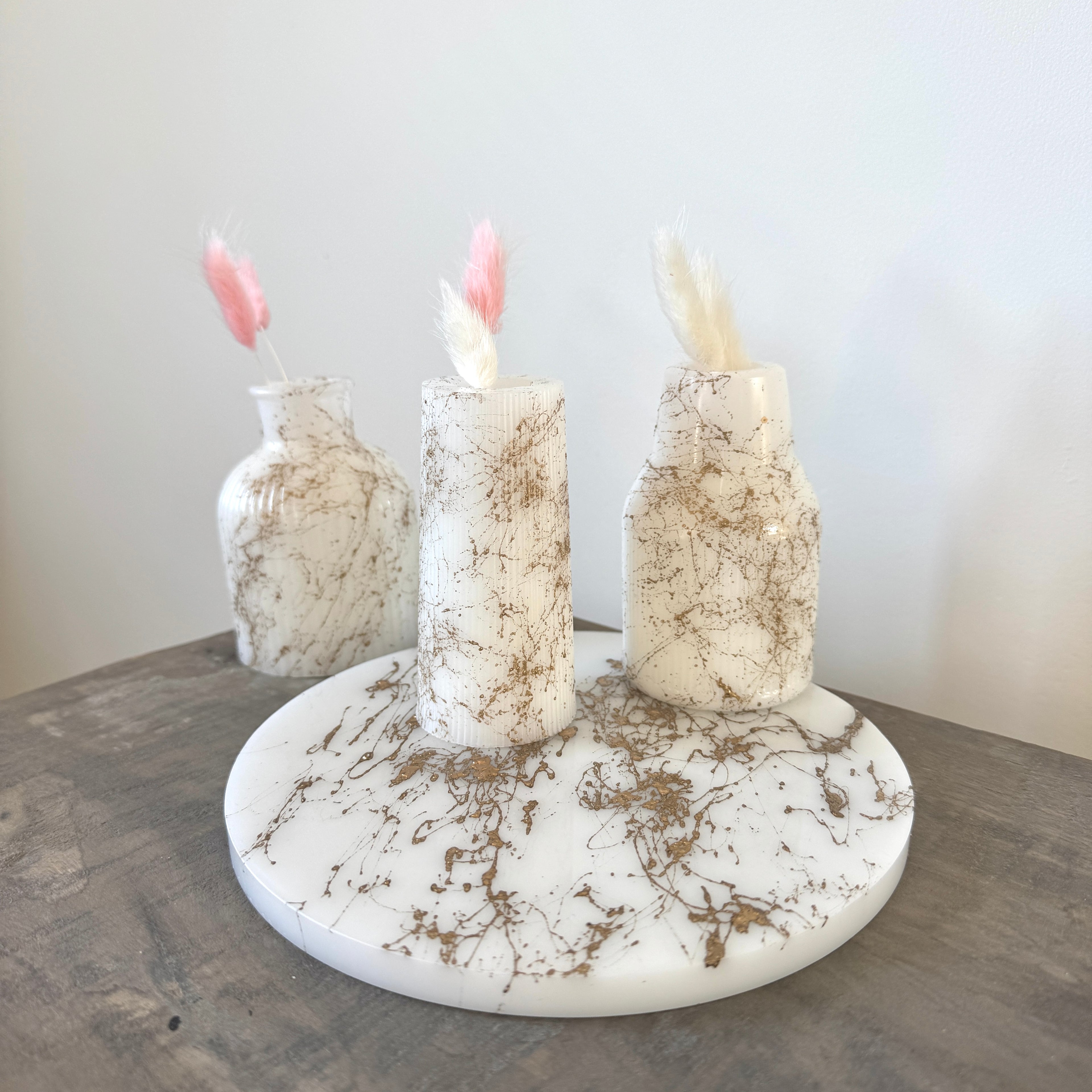 Rundes Plateau aus weißem Marmor