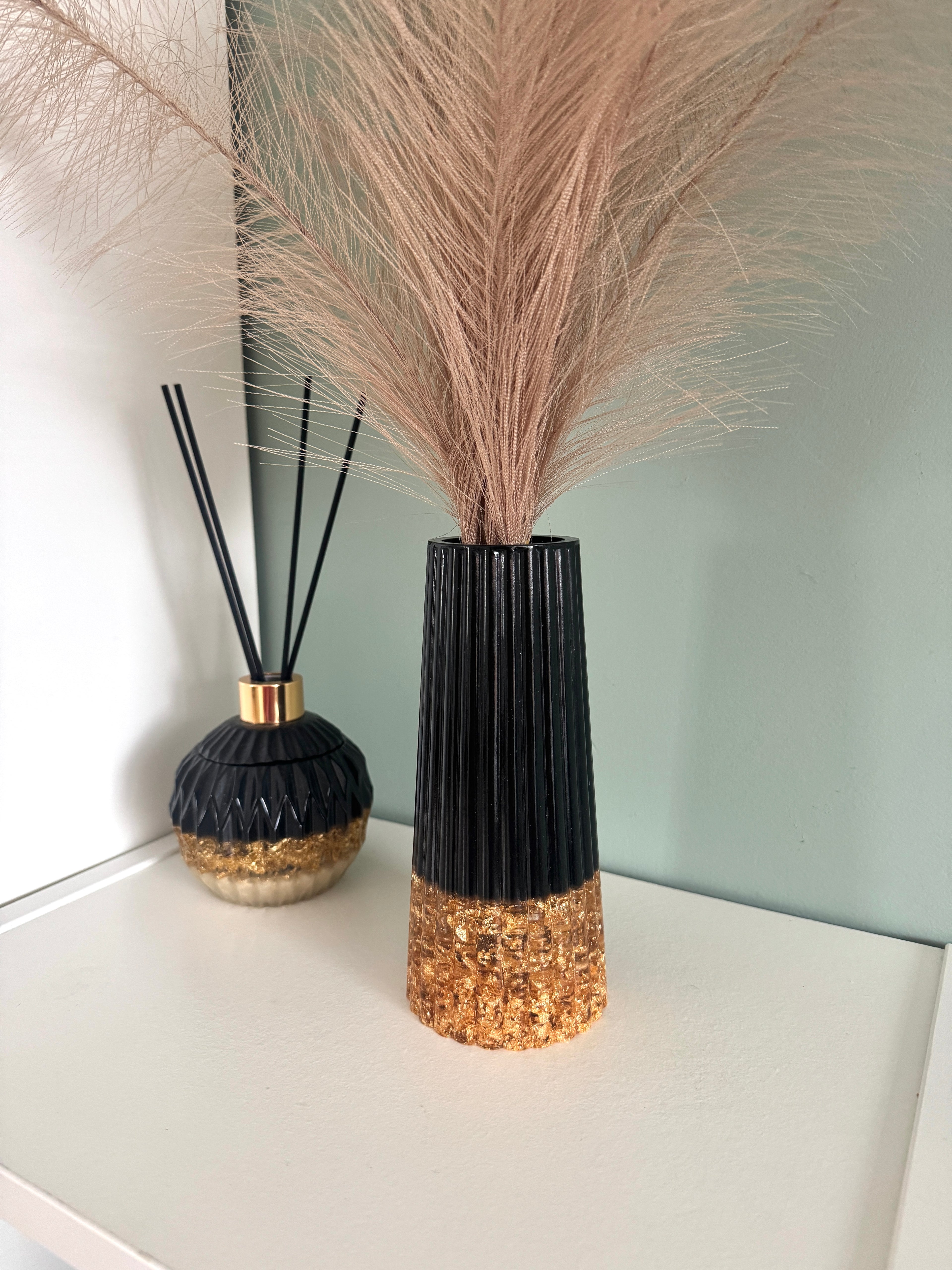 Hoge vaas zwart en goudvlokken