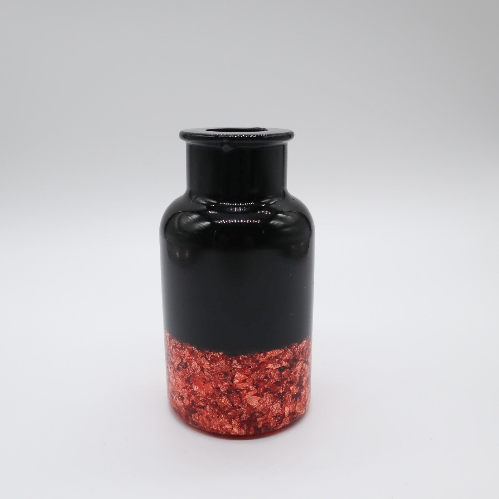 Vaasje klein zwart met vlokken