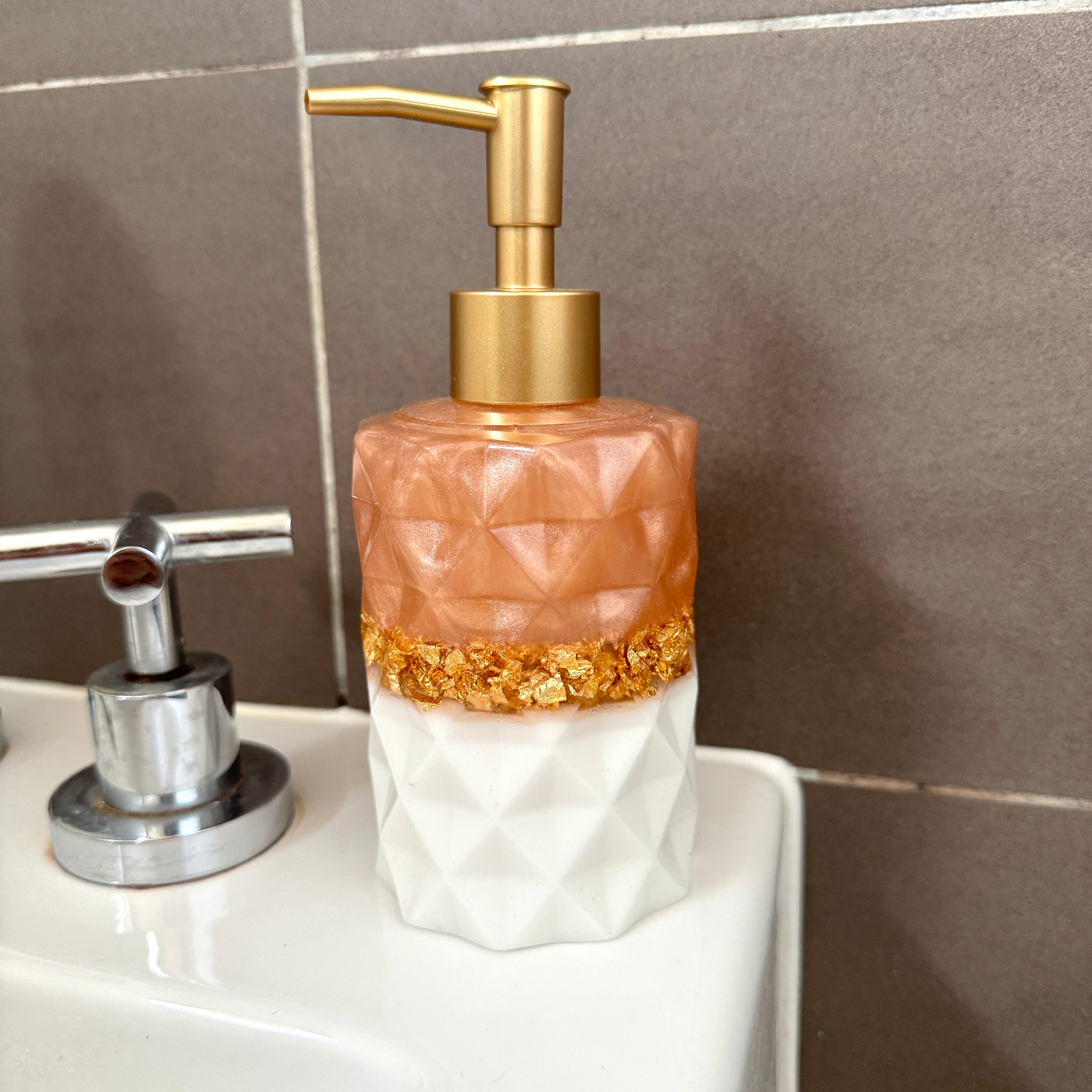 Distributeur de savon champagne, paillettes d'or et blanc